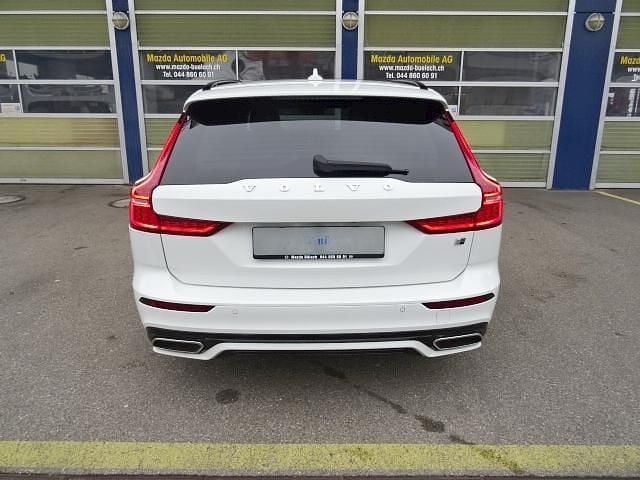 Gebraucht Volvo V60 R-Design 392 PS (288 kW) 2019 Weiss Kombi