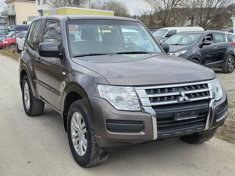 Gebraucht Mitsubishi Pajero 200 PS (147 kW) 2015 SUV
