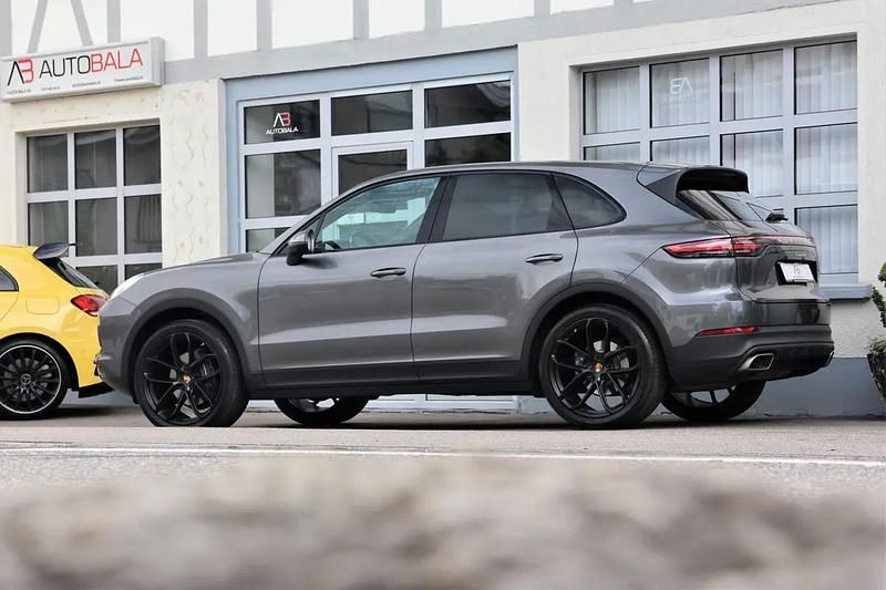 Gebraucht Porsche Cayenne 340 PS (250 kW) 2025 Gray SUV