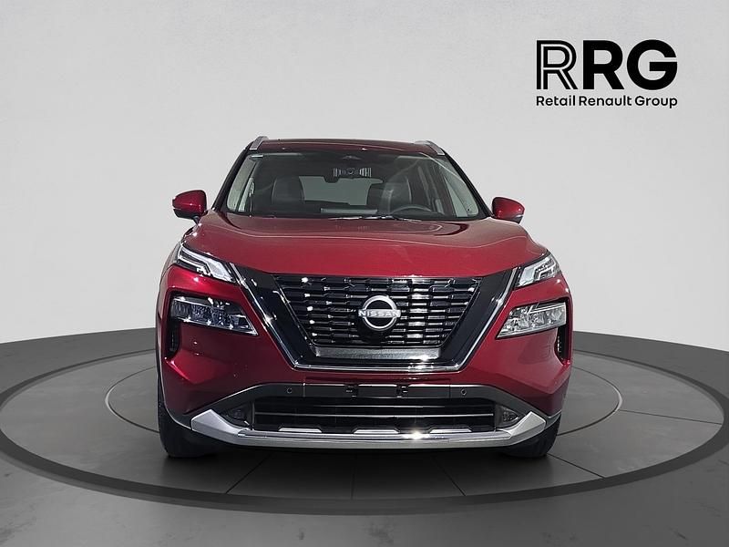Neu Nissan X-Trail Tekna+ 158 PS (116 kW) 2026 Rot SUV