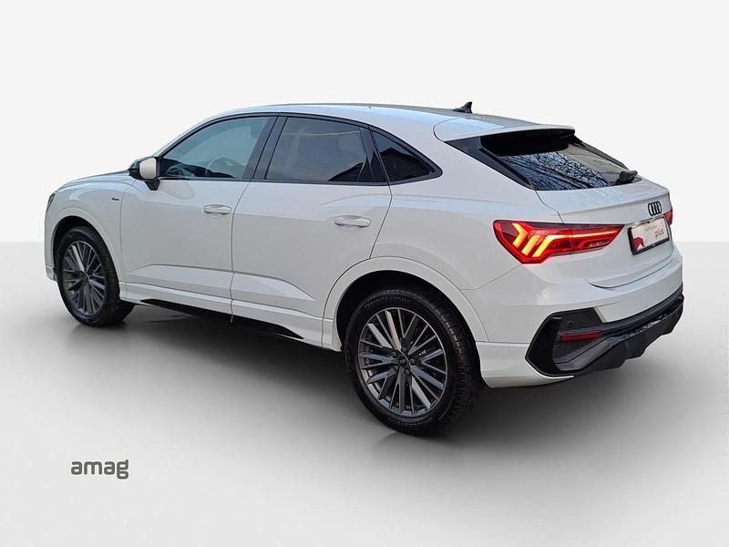 Gebraucht Audi Q3 Sportback Attraction 150 PS (110 kW) 2022 Gletscherweiss metallic SUV