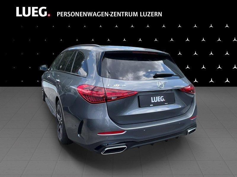 Gebraucht Mercedes C300e AMG line 313 PS (230 kW) 2023 Grau Kombi