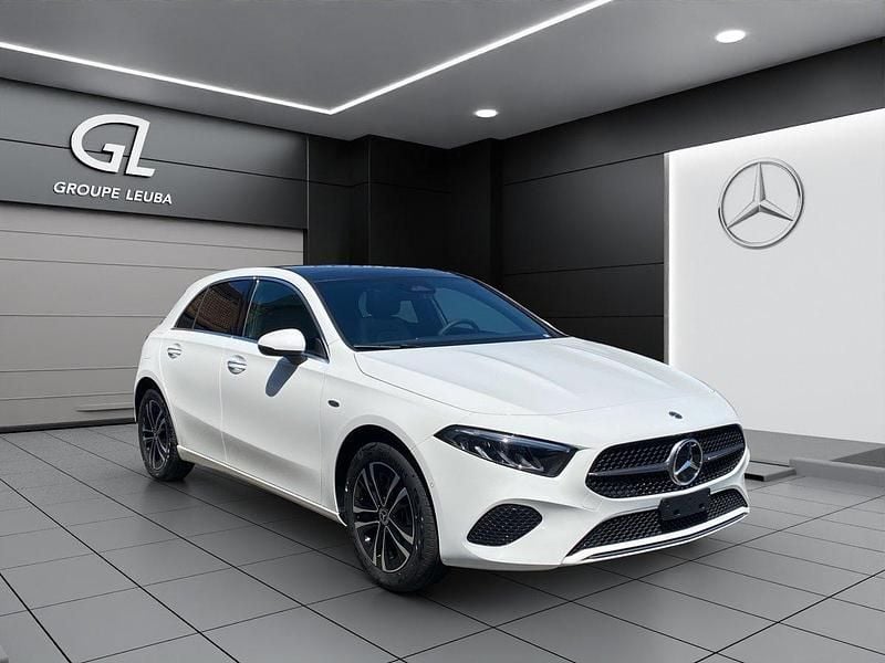 Neu Mercedes A250 218 PS (160 kW) 2025 Weiss Limousine