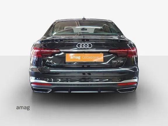 Gebraucht Audi A4 Attraction 163 PS (119 kW) 2021 Mythosschwarz metallic Limousine