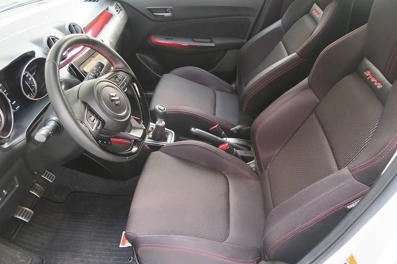 Gebraucht Suzuki Swift Sport 129 PS (94 kW) 2023 Silber Kleinwagen