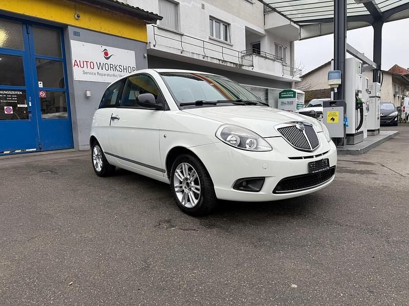 Gebraucht Lancia Ypsilon 69 PS (50 kW) 2011 Kleinwagen