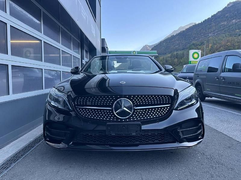 Gebraucht Mercedes C200 AMG line 197 PS (144 kW) 2019 Cabrio