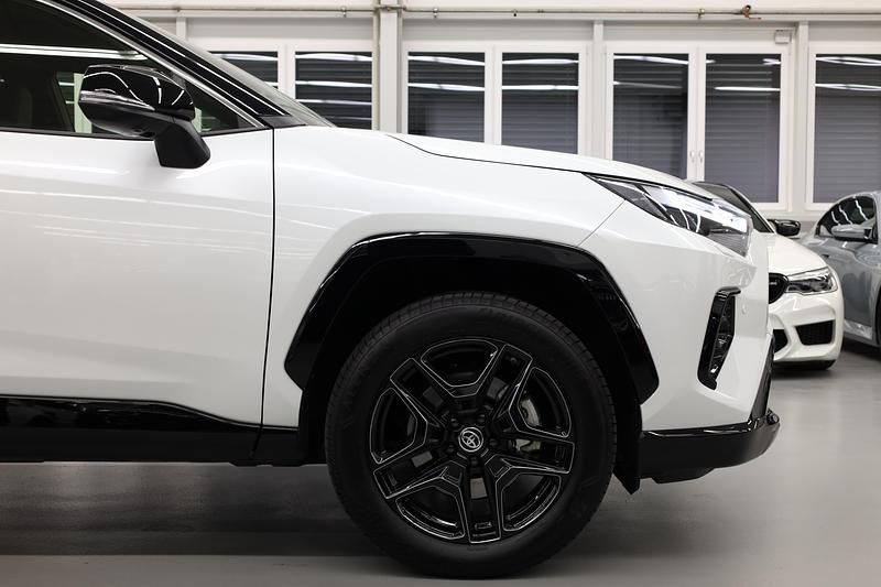 Gebraucht Toyota RAV4 Hybrid Sport 222 PS (163 kW) 2024 SUV