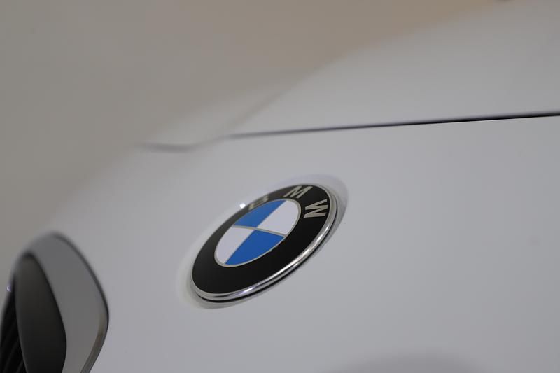 Gebraucht BMW 225 Active Tourer Comfort Edition 231 PS (169 kW) 2016 Weiss Van / Kleinbus