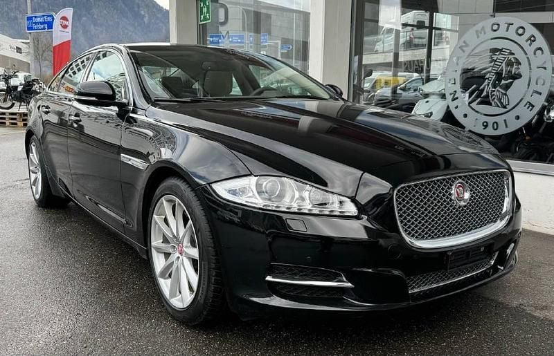 Schwarz Gebraucht 2014 Jaguar XJ Premium Luxury Limousine | CHF 34’900 - Bild 1/4