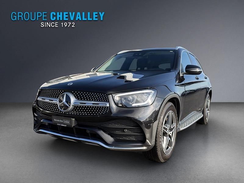 Gebraucht Mercedes GLC220 AMG line 194 PS (142 kW) 2021 Schwarz SUV