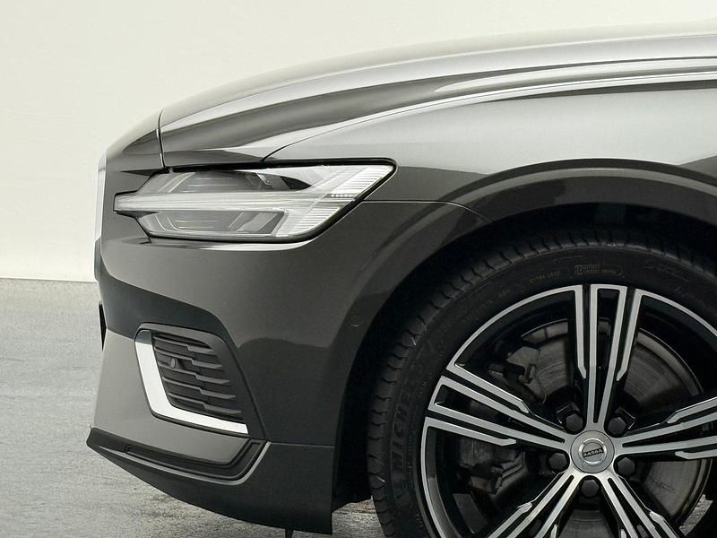 Gebraucht Volvo V60 Inscription 392 PS (288 kW) 2019 Grau Kombi