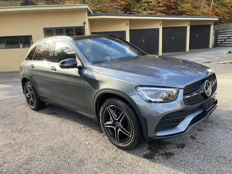 Gebraucht Mercedes GLC220 AMG line 194 PS (142 kW) 2020 Grau SUV