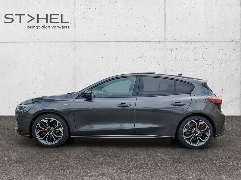 Neu Ford Focus ST-Line X 155 PS (114 kW) 2025 Grau Limousine