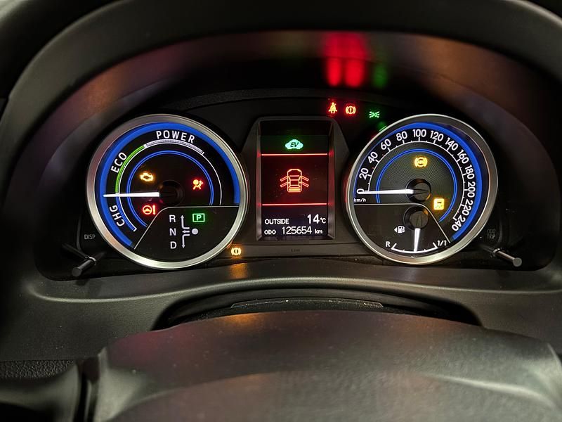 Gebraucht Toyota Auris Touring Sports Sol 136 PS (100 kW) 2014 Kombi