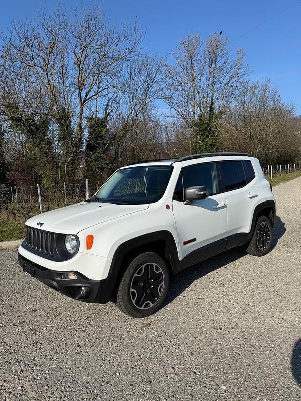 Gebraucht Jeep Renegade Trailhawk 170 PS (125 kW) 2015 SUV