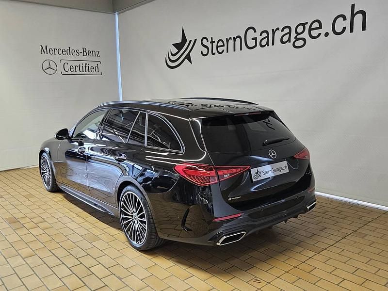 Neu Mercedes C220 AMG line 197 PS (144 kW) 2025 Schwarz Kombi