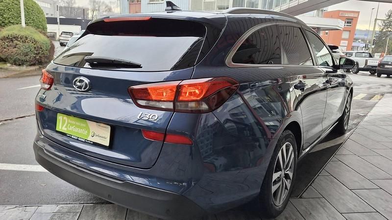 Gebraucht Hyundai i30 120 PS (88 kW) 2018 Kombi