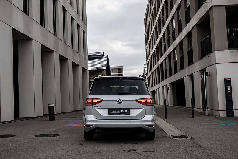 Gebraucht VW Touran Highline 190 PS (139 kW) 2016 Van / Kleinbus