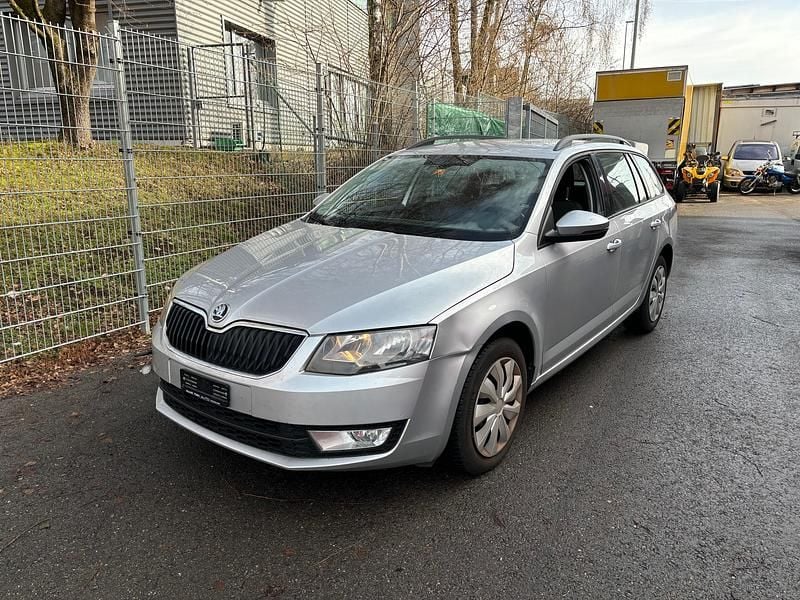 Gebraucht Skoda Octavia Ambition 110 PS (80 kW) 2015 Kombi