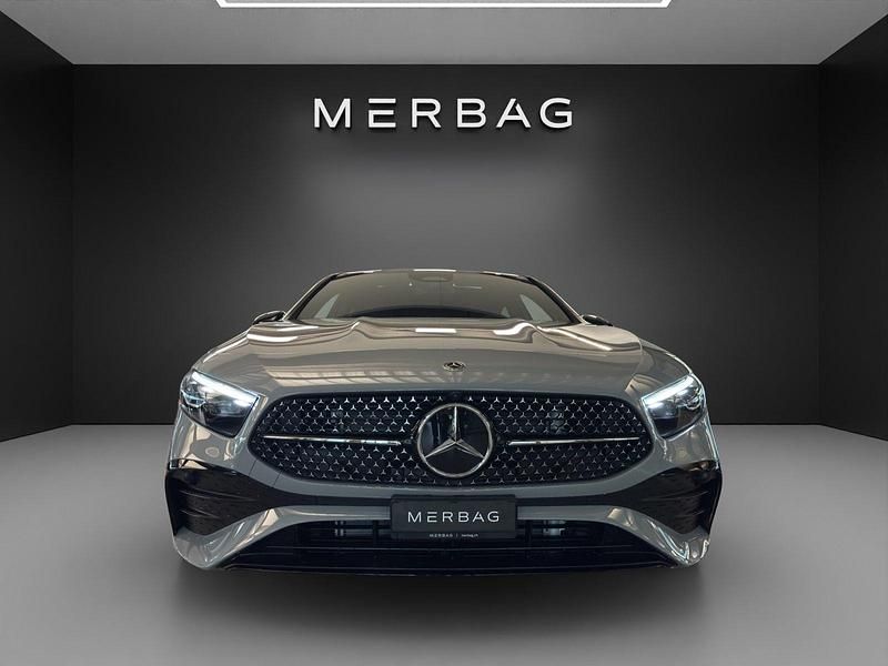 Neu Mercedes A250 AMG line 224 PS (164 kW) 2025 Grau Limousine