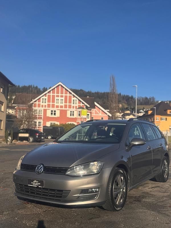 Gebraucht VW Golf VII Comfortline 122 PS (89 kW) 2014 Kombi