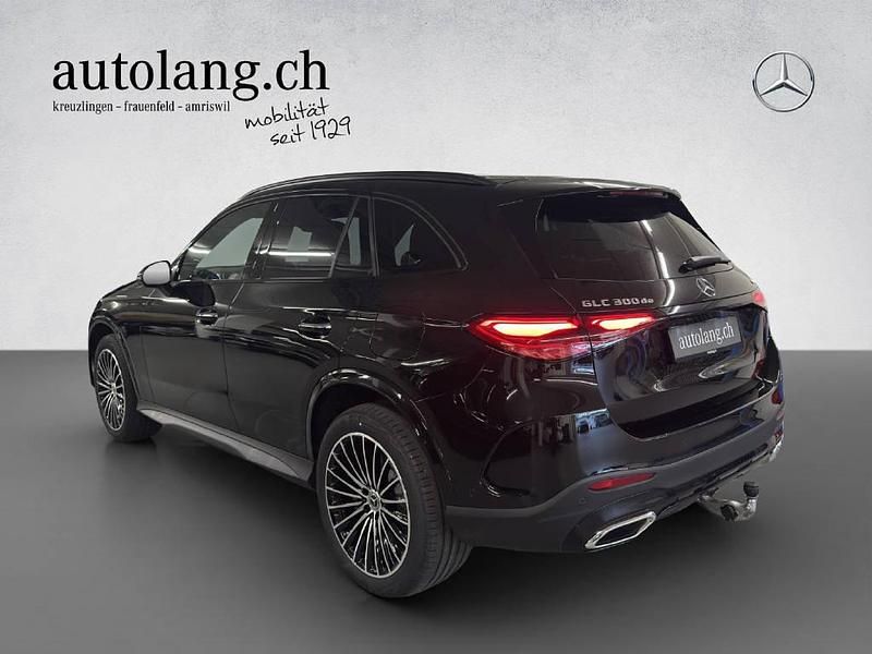 Gebraucht Mercedes GLC300e AMG line 333 PS (244 kW) 2024 SUV