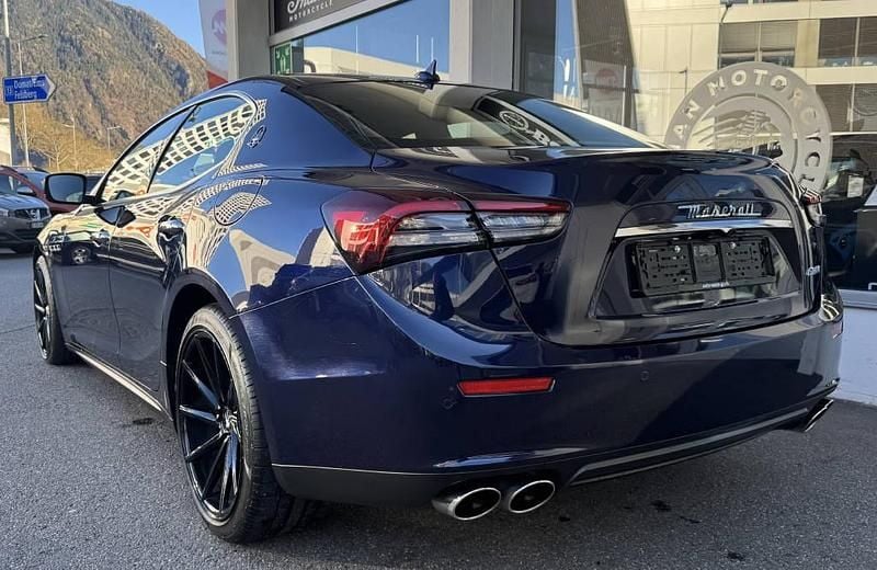 Gebraucht Maserati Ghibli 275 PS (202 kW) 2015 Blau Limousine