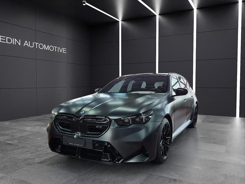 Grau Neu 2025 BMW M5 Comfort Edition Kombi | CHF 156’300 (Fairer Preis) - Bild 1/4
