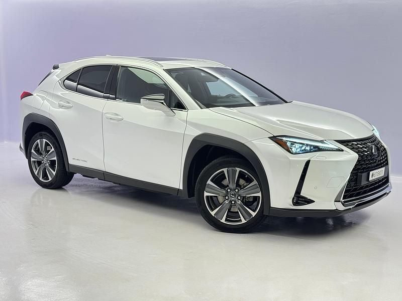 Gebraucht Lexus UX 300e 150 kW (204 PS) 2021 Weiss SUV