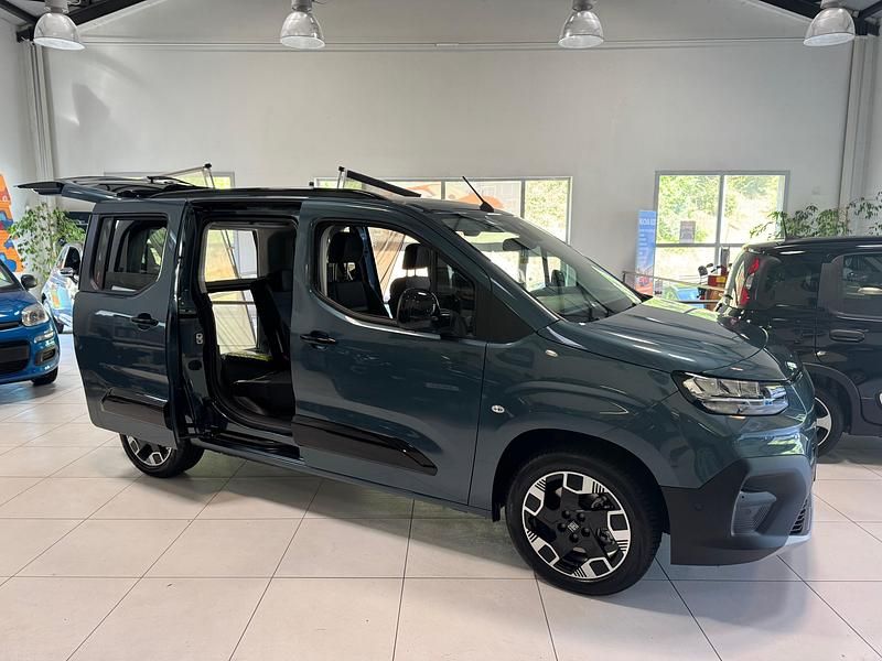 Neu Fiat e-Doblò Lounge 100 kW (136 PS) 2025 Blau Van / Kleinbus