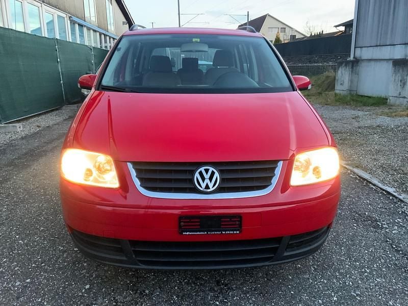 Gebraucht 2006 VW Touran Trendline Van / Kleinbus | CHF 1’300 - Bild 1/4