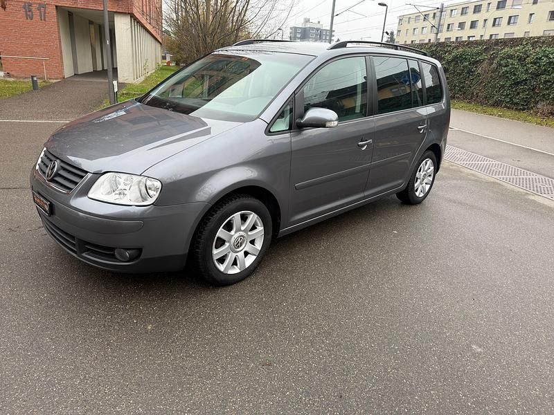 Gebraucht 2006 VW Touran Highline Van / Kleinbus | CHF 3’600 (Teuer) - Bild 1/4