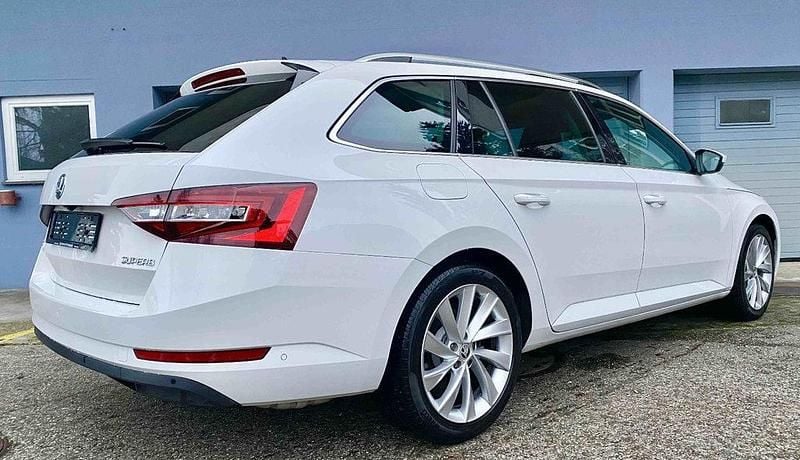 Gebraucht Skoda Superb Style 150 PS (110 kW) 2019 Kombi