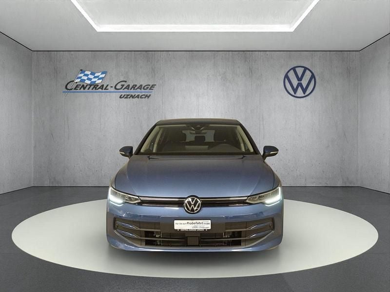 Gebraucht VW Golf United 115 PS (84 kW) 2024 Blau Limousine