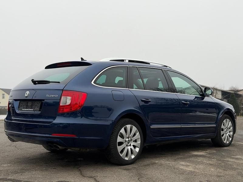 Gebraucht Skoda Superb Elegance 260 PS (191 kW) 2011 Kombi