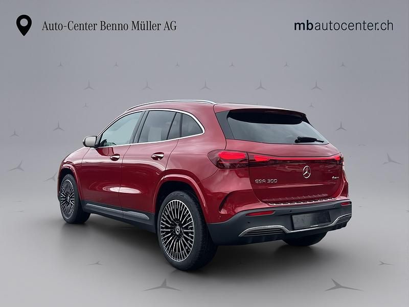 Neu Mercedes EQA300 AMG line 167 kW (228 PS) 2025 Rot SUV