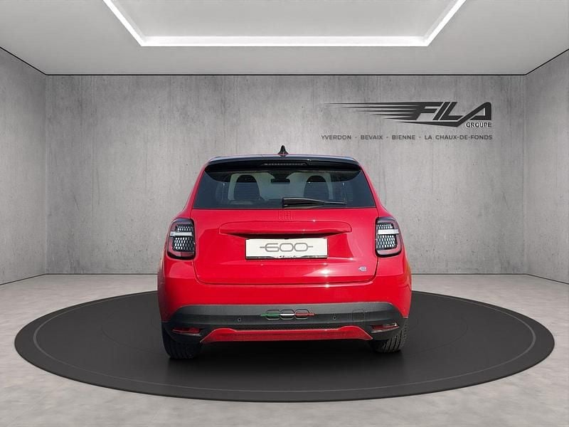 Gebraucht Fiat 600E Red 114 kW (156 PS) 2024 SUV