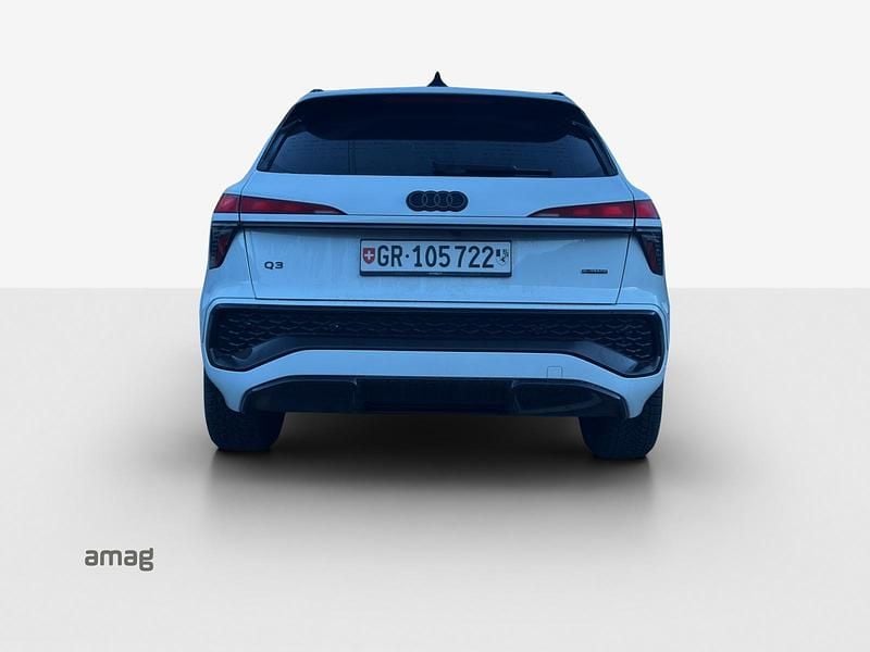 Gebraucht Audi Q3 Ambiente 266 PS (195 kW) 2025 Gletscherweiss metallic SUV