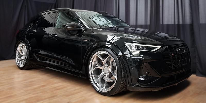 Gebraucht Audi e-tron 369 kW (503 PS) 2021 SUV