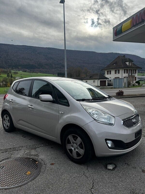 Gebraucht Kia Venga 125 PS (91 kW) 2010 Kleinwagen