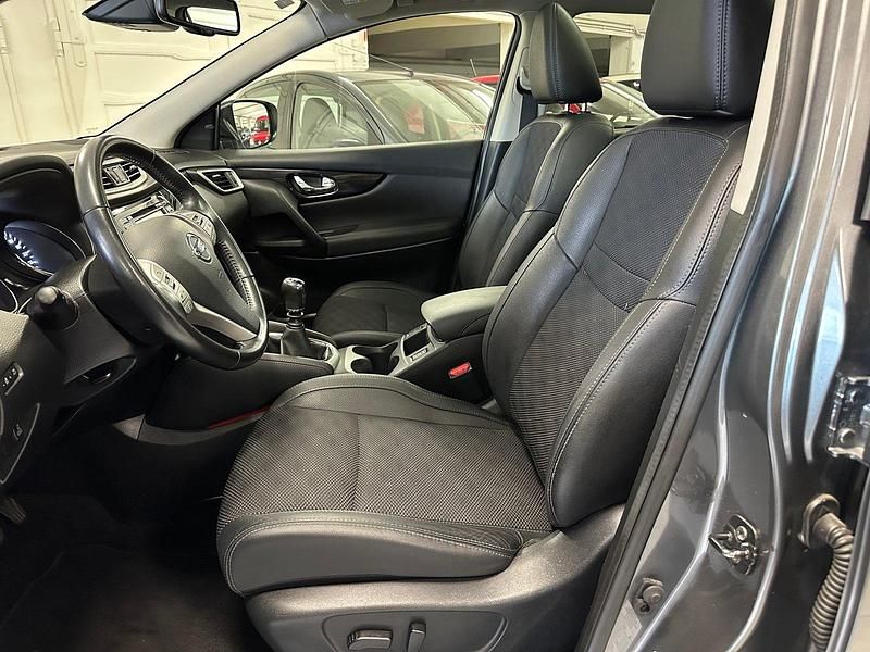 Gebraucht Nissan Qashqai Acenta 131 PS (96 kW) 2016 SUV