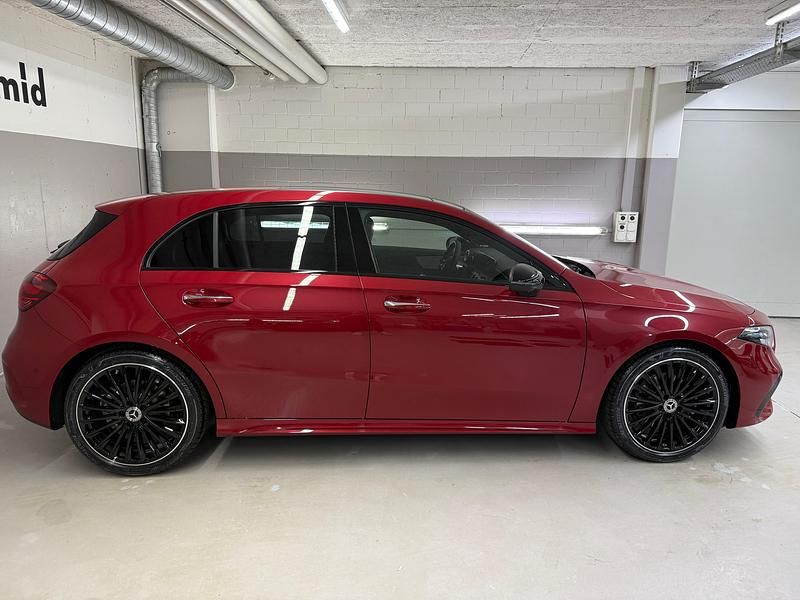 Neu Mercedes A200 Night 163 PS (119 kW) 2025