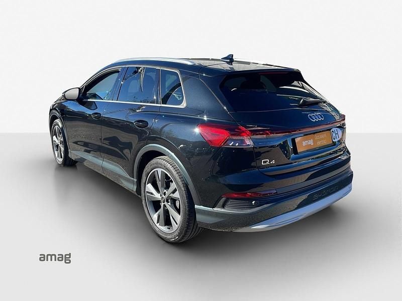Gebraucht Audi Q4 e-tron Ambiente 219 kW (299 PS) 2021 Mythosschwarz metallic SUV