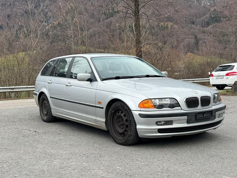 Gebraucht 2001 BMW 325 Kombi | CHF 1’300 - Bild 1/4