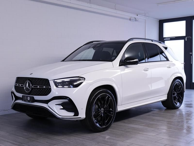 Neu Mercedes GLE450 AMG AMG line 387 PS (284 kW) 2025 Weiss SUV