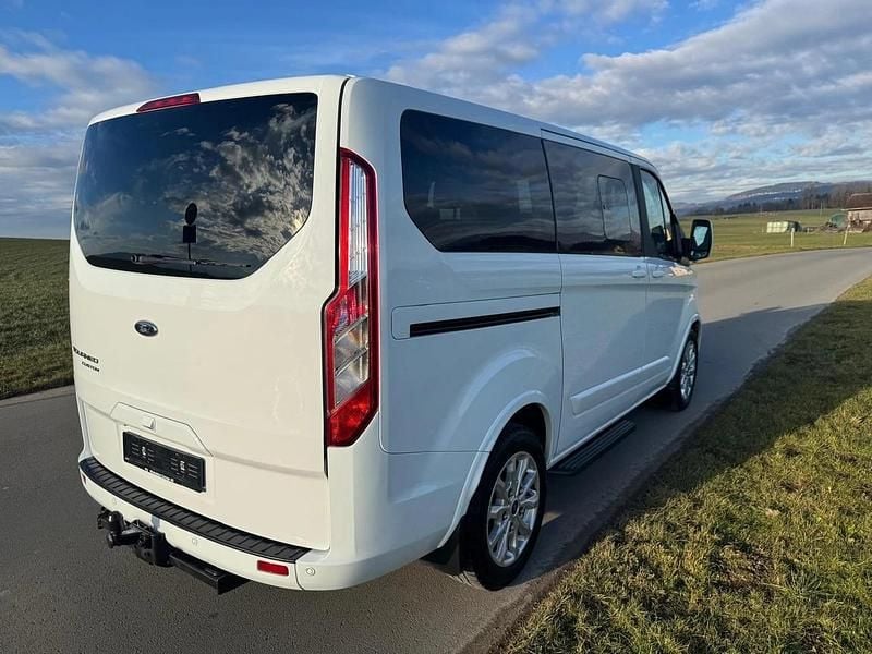 Gebraucht Ford Tourneo Custom Titanium 185 PS (136 kW) 2021 Van