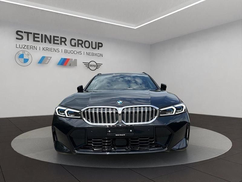 Neu BMW 330 M Sport 245 PS (180 kW) 2025 Schwarz Kombi