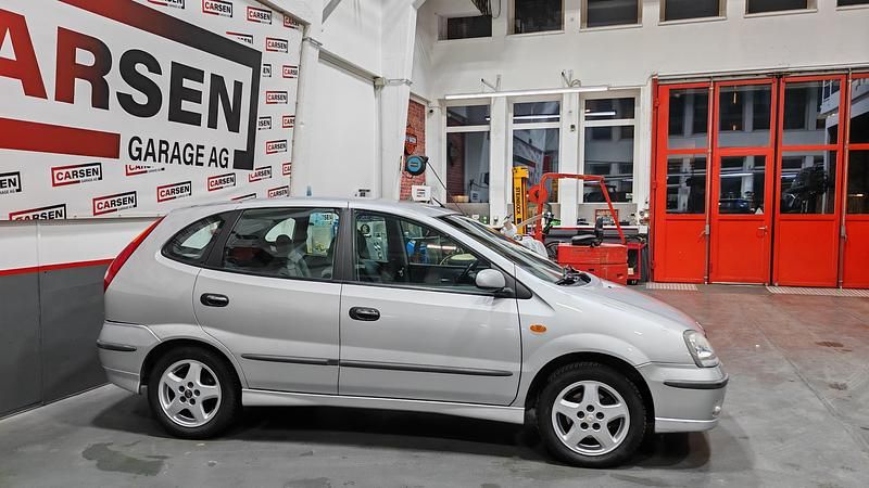 Gebraucht Nissan Almera Tino 116 PS (85 kW) 2005 Van / Kleinbus
