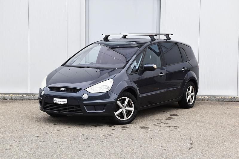 Gebraucht 2009 Ford S-MAX Titanium Van / Kleinbus | CHF 4’497 (Guter Preis) - Bild 1/3